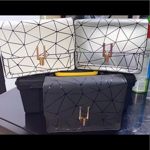 Small women leather shoulder bag with metal chain